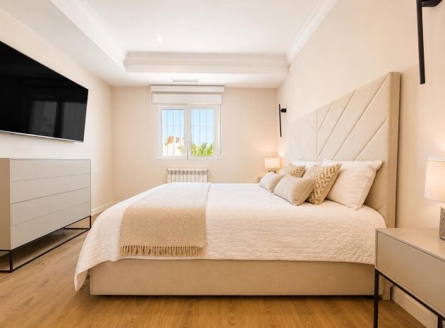 Wiederverkauf - Villa - Orihuela - Campoamor