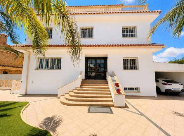 Wiederverkauf - Villa - Orihuela - Campoamor