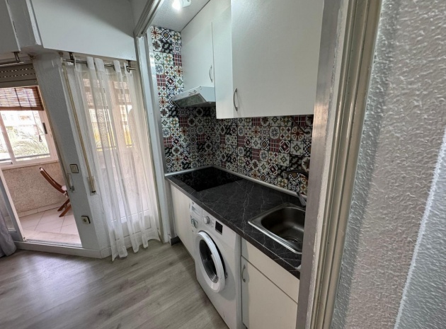 Wiederverkauf - Wohnung - Torrevieja - Torrevieja Centro