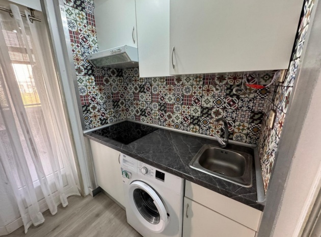 Wiederverkauf - Wohnung - Torrevieja - Torrevieja Centro