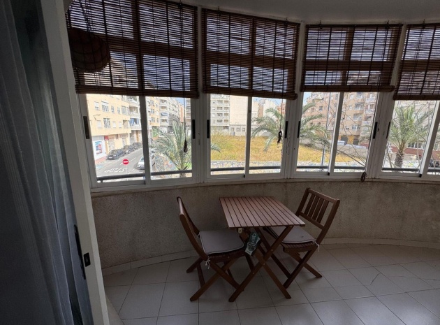 Wiederverkauf - Wohnung - Torrevieja - Torrevieja Centro