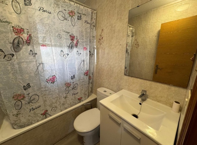 Wiederverkauf - Wohnung - Torrevieja - Torrevieja Centro