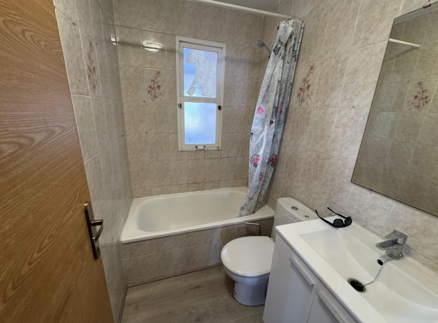 Wiederverkauf - Wohnung - Torrevieja - Torrevieja Centro