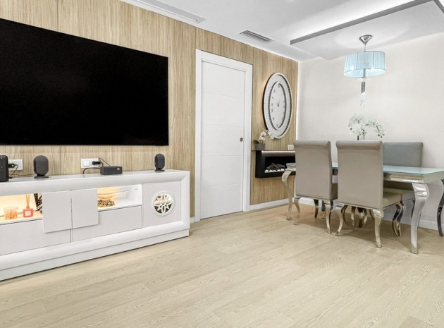 Wederverkoop - Appartement - Torrevieja - Torrevieja Centro