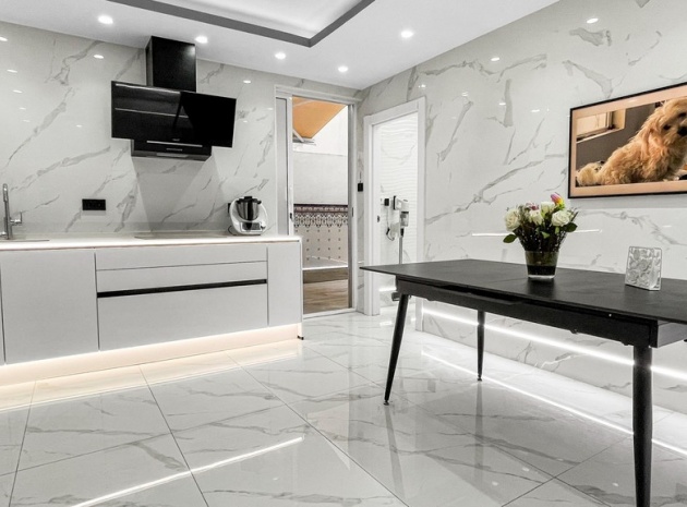 Wederverkoop - Appartement - Torrevieja - Torrevieja Centro