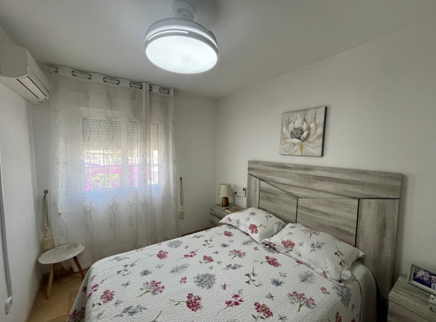 Återförsäljning - Villa - Playa Flamenca - jumilla
