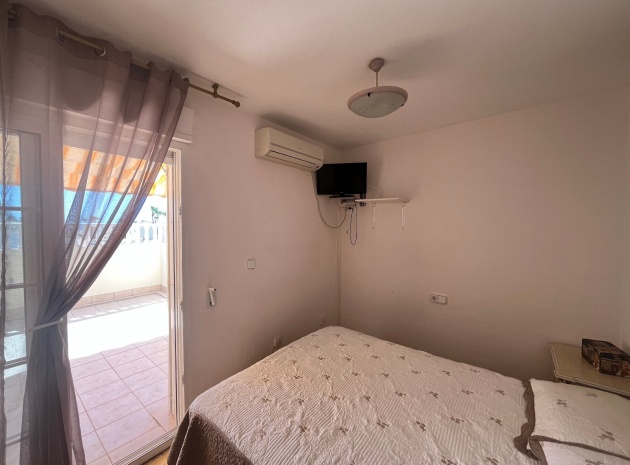 Återförsäljning - Villa - Playa Flamenca - jumilla