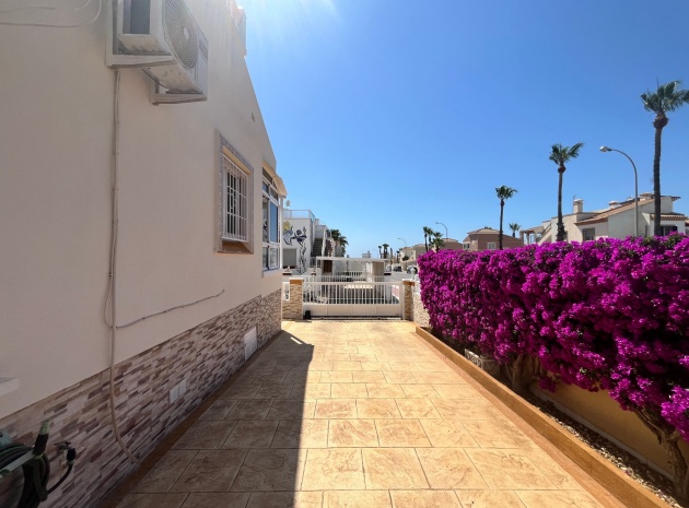 Återförsäljning - Villa - Playa Flamenca - jumilla