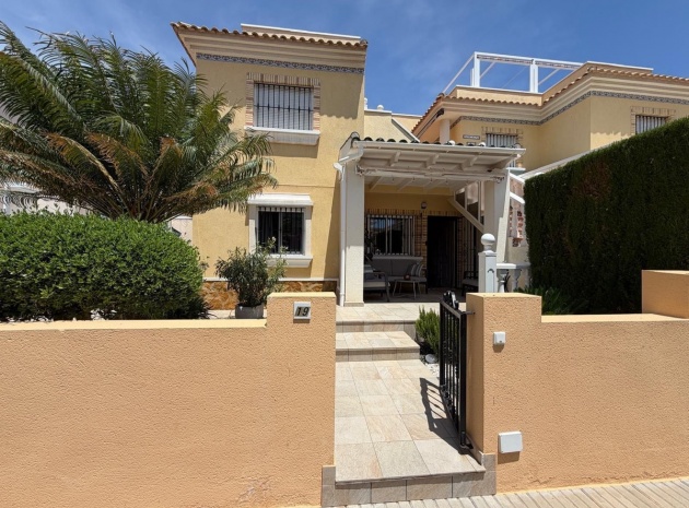 Wiederverkauf - Villa - Orihuela - Villamartin