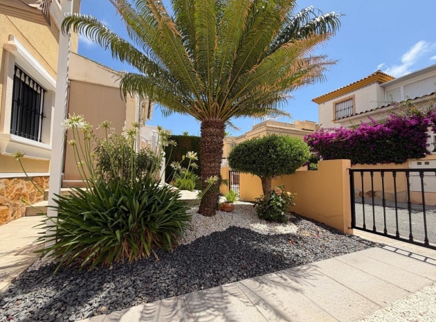 Wiederverkauf - Villa - Orihuela - Villamartin