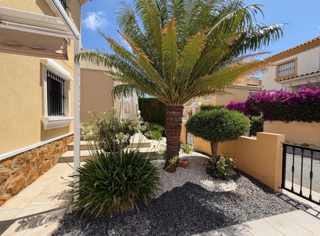 Wiederverkauf - Villa - Orihuela - Villamartin