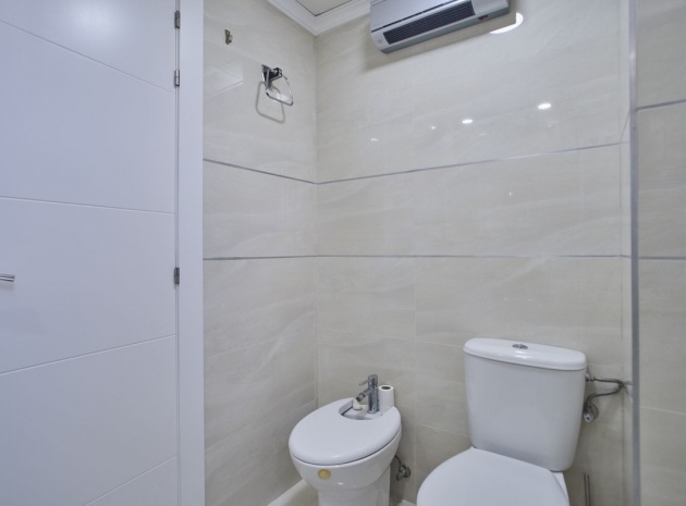 Wiederverkauf - Wohnung - Alicante - Alicante City Centro