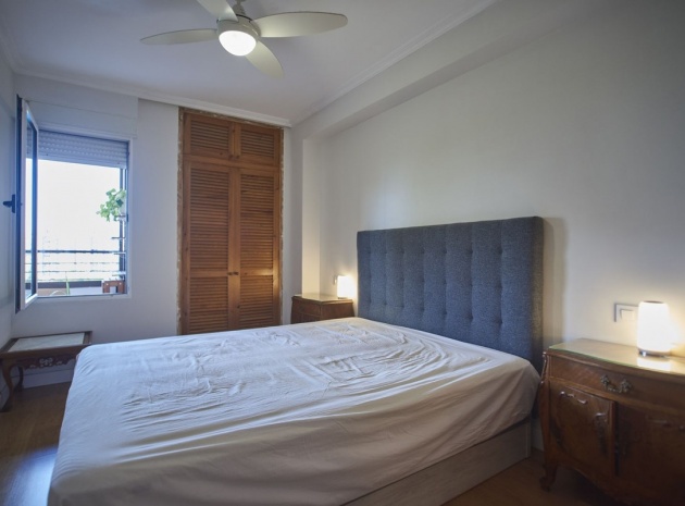 Wiederverkauf - Wohnung - Alicante - Alicante City Centro