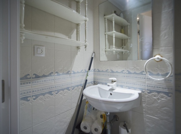 Wiederverkauf - Wohnung - Alicante - Alicante City Centro