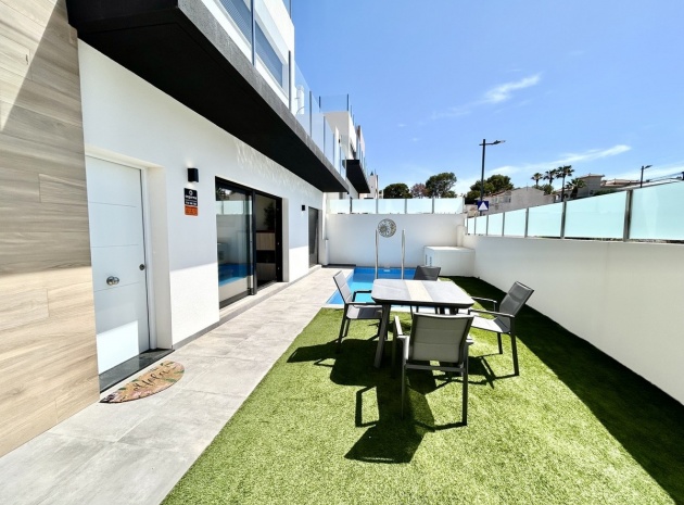 Wiederverkauf - Villa - Orihuela - Villamartin