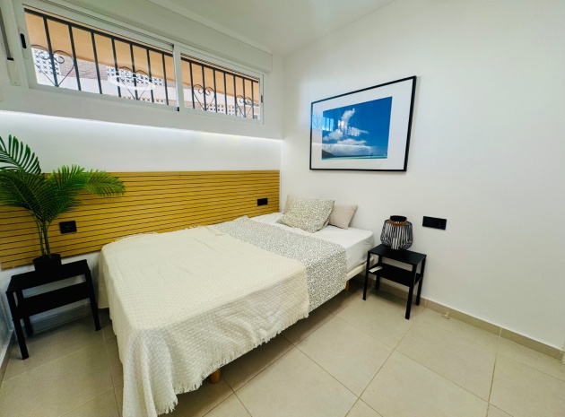 Wiederverkauf - Wohnung - Torrevieja - Beachside Torrevieja