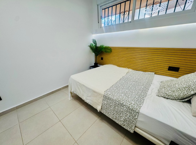 Wiederverkauf - Wohnung - Torrevieja - Beachside Torrevieja