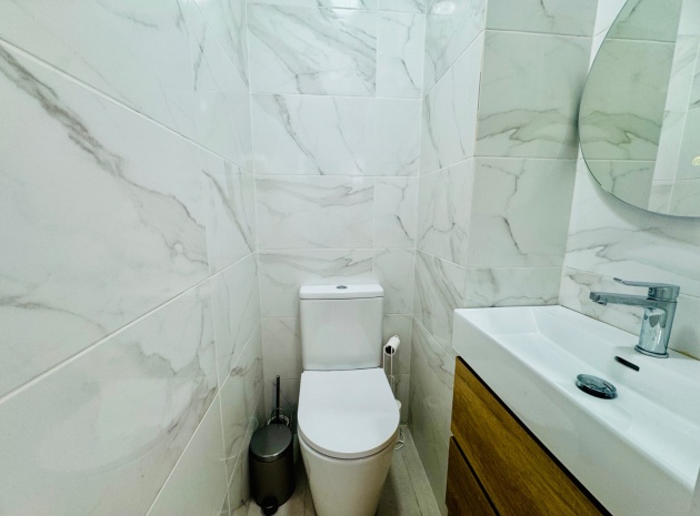 Wiederverkauf - Wohnung - Torrevieja - Beachside Torrevieja