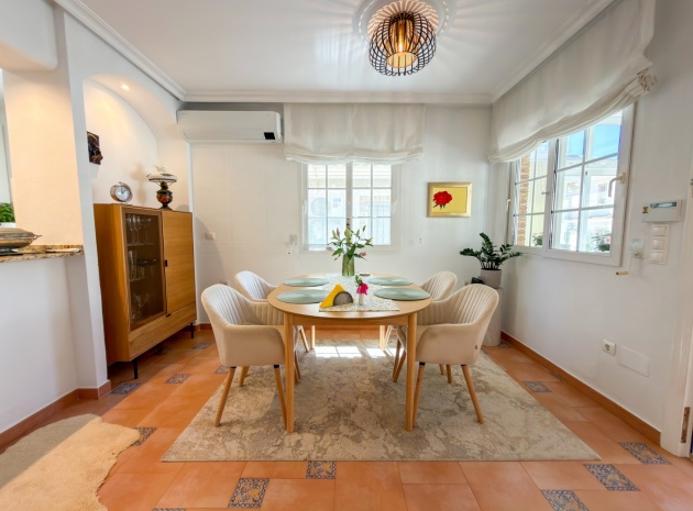 Återförsäljning - Villa - Villamartin - Los Dolses