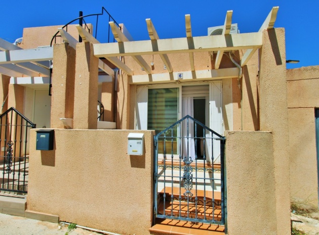 Återförsäljning - Bungalow - Villamartin - blue lagoon