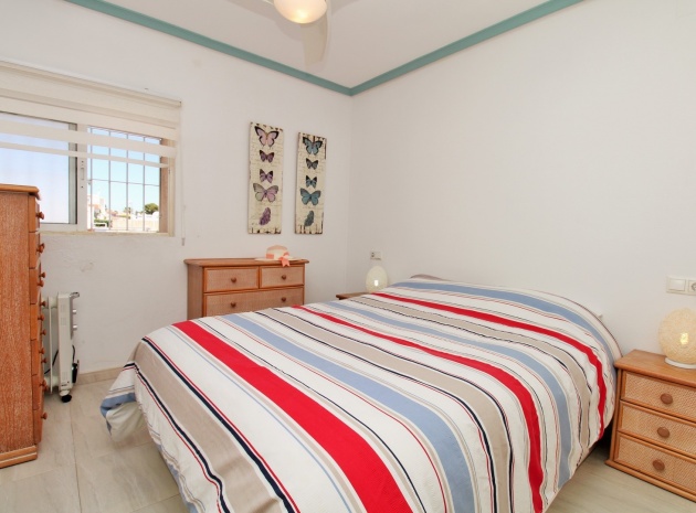 Återförsäljning - Bungalow - Villamartin - blue lagoon