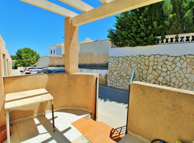 Återförsäljning - Bungalow - Villamartin - blue lagoon