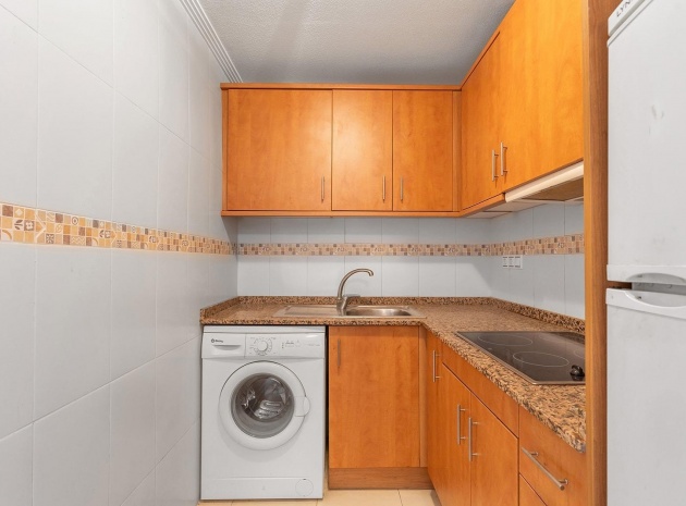 Resale - Apartment - Torrevieja - Beachside Torrevieja