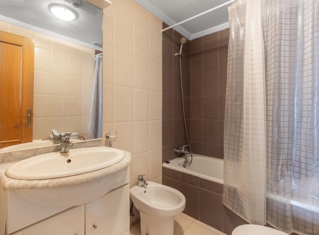 Resale - Apartment - Torrevieja - Beachside Torrevieja