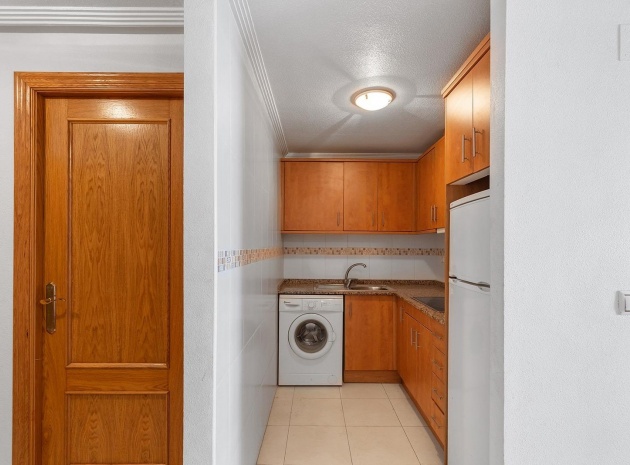 Resale - Apartment - Torrevieja - Beachside Torrevieja