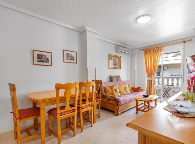Resale - Apartment - Torrevieja - Beachside Torrevieja