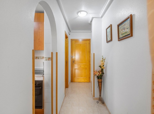 Resale - Apartment - Torrevieja - Beachside Torrevieja
