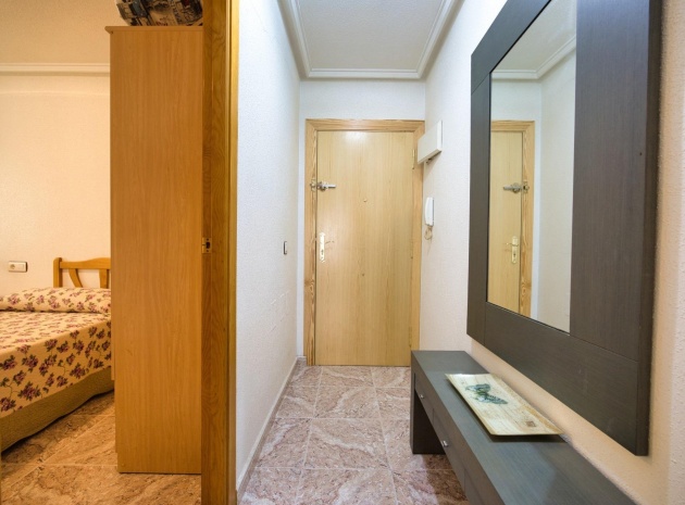 Resale - Apartment - Torrevieja - Beachside Torrevieja