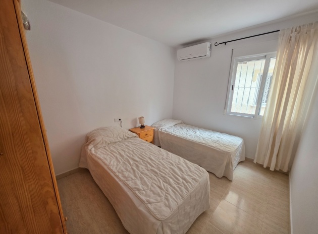 Resale - Apartment - Villamartin - vista golf