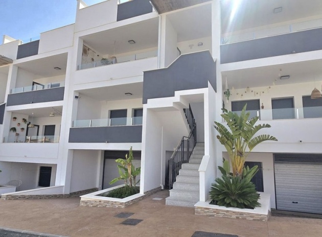 Återförsäljning - Lägenhet - Orihuela - Orihuela Costa