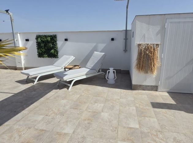 Återförsäljning - Lägenhet - Orihuela - Orihuela Costa