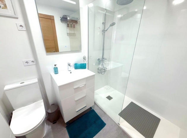 Resale - Apartment - Sucina