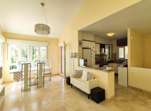 Wiederverkauf - Villa - Orihuela - Orihuela Costa