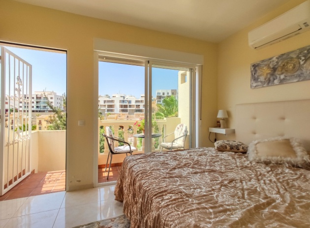 Wiederverkauf - Villa - Orihuela - Orihuela Costa