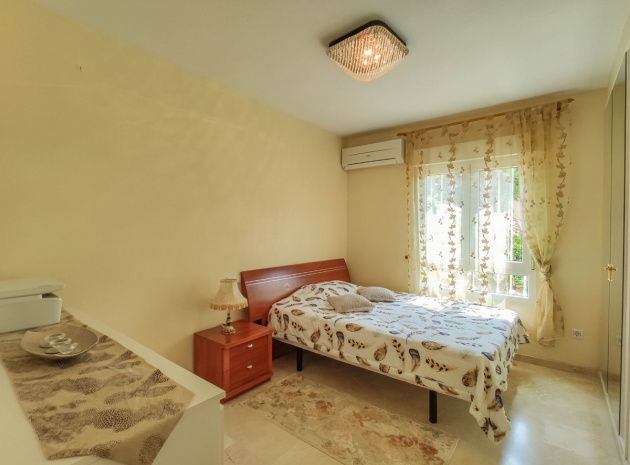 Wiederverkauf - Villa - Orihuela - Orihuela Costa