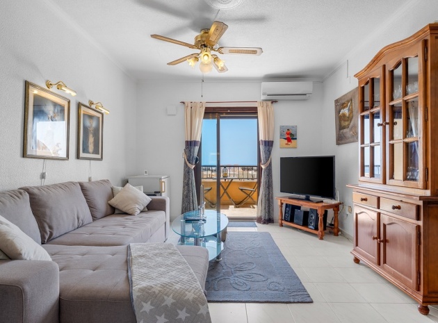 Resale - Apartment - Torrevieja - Torrevieja Centro