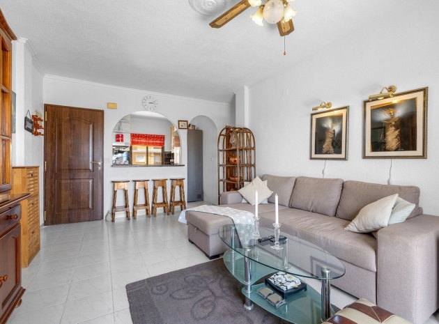 Resale - Apartment - Torrevieja - Torrevieja Centro