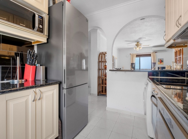 Resale - Apartment - Torrevieja - Torrevieja Centro