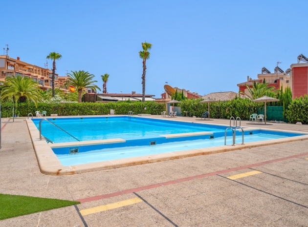 Resale - Apartment - Torrevieja - Torrevieja Centro