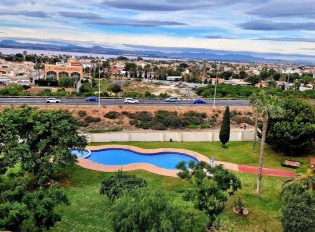 Återförsäljning - Lägenhet - Torrevieja - Beachside Torrevieja