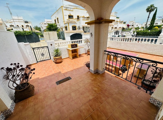 Resale - Villa - Los Montesinos - entre naranjos