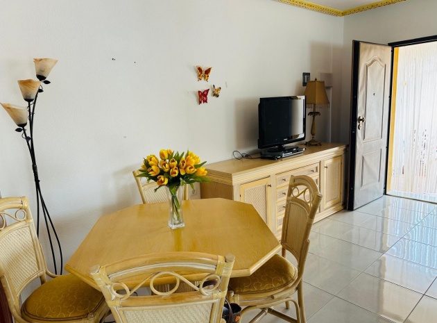 Resale - Villa - Los Montesinos - entre naranjos