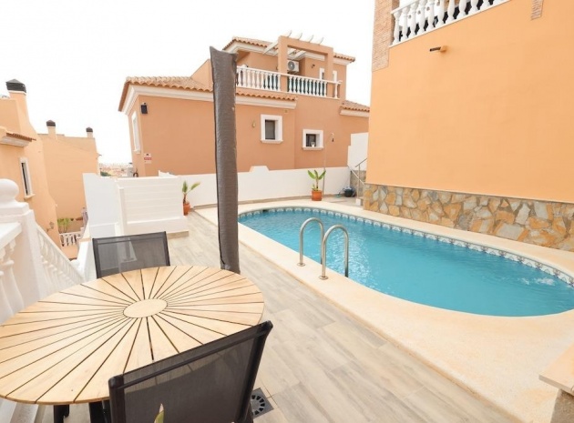 Återförsäljning - Villa - Villamartin - blue lagoon