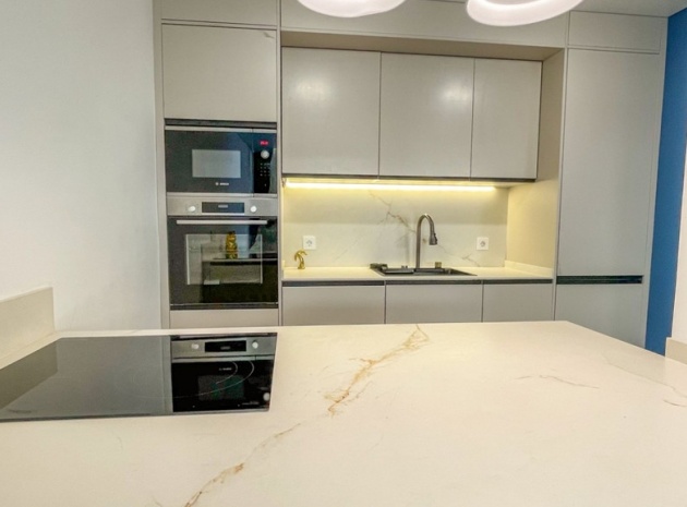 Wederverkoop - Appartement - Torrevieja - Torrevieja Centro