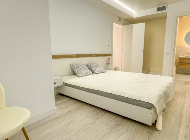 Wederverkoop - Appartement - Torrevieja - Torrevieja Centro