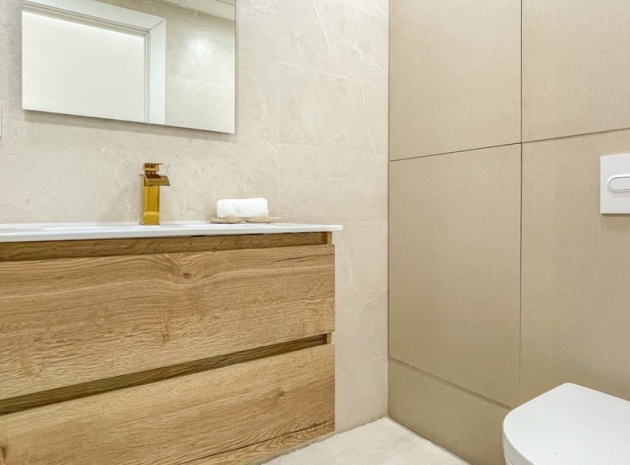 Wederverkoop - Appartement - Torrevieja - Torrevieja Centro
